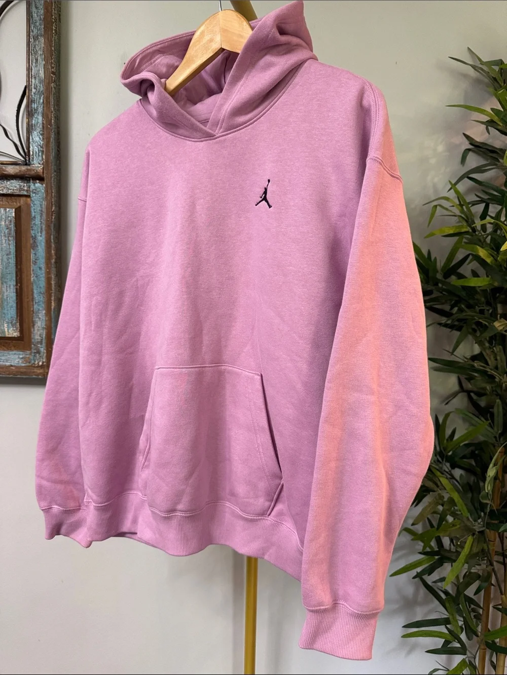 Jordan Men’s Lavender Hoodie with Black Jumpman EUC M